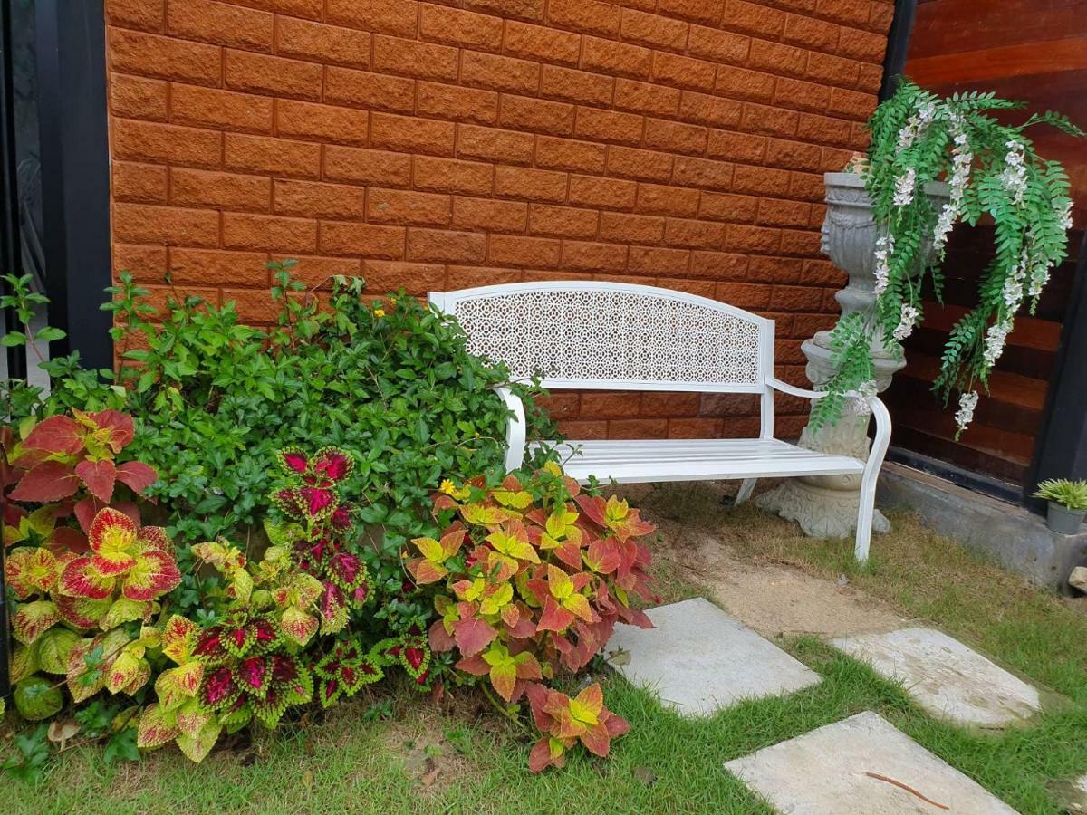 Phumaihom Resort Хатъяй Экстерьер фото